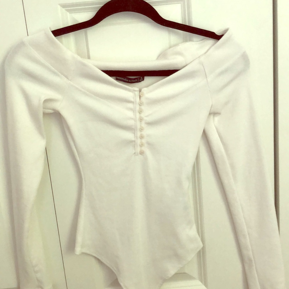 White off the shoulders